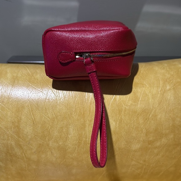 Coach authentic Boxy Cosmetic Case - Picture 4 of 7